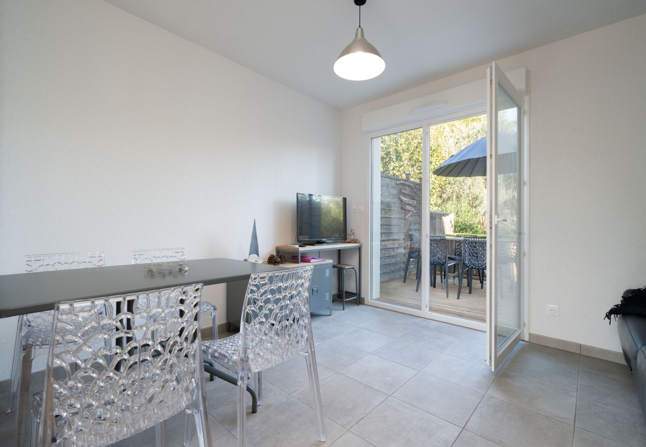 Villa in Sérignan - Nice Villa with garden for 4 pers near the beach
