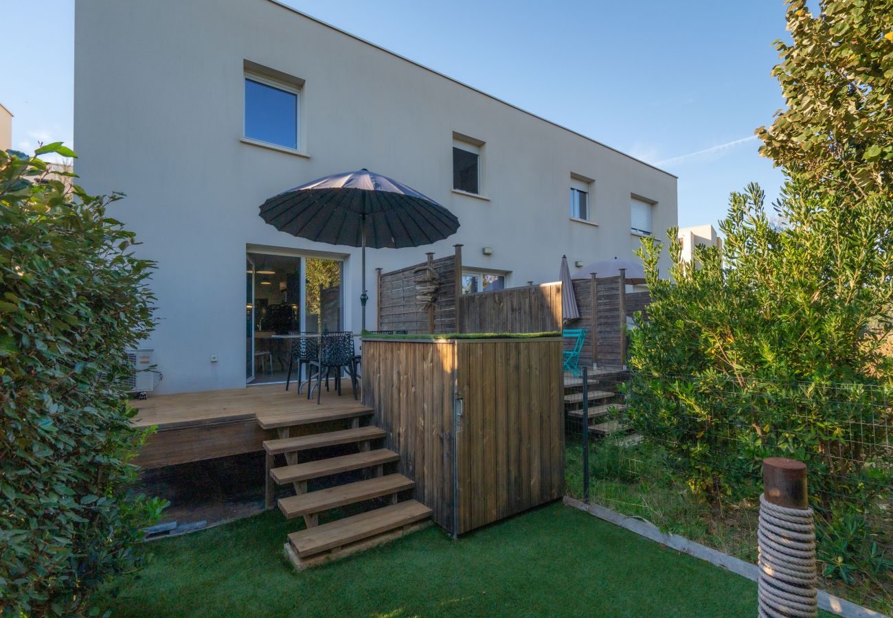 Villa in Sérignan - Nice Villa with garden for 4 pers near the beach