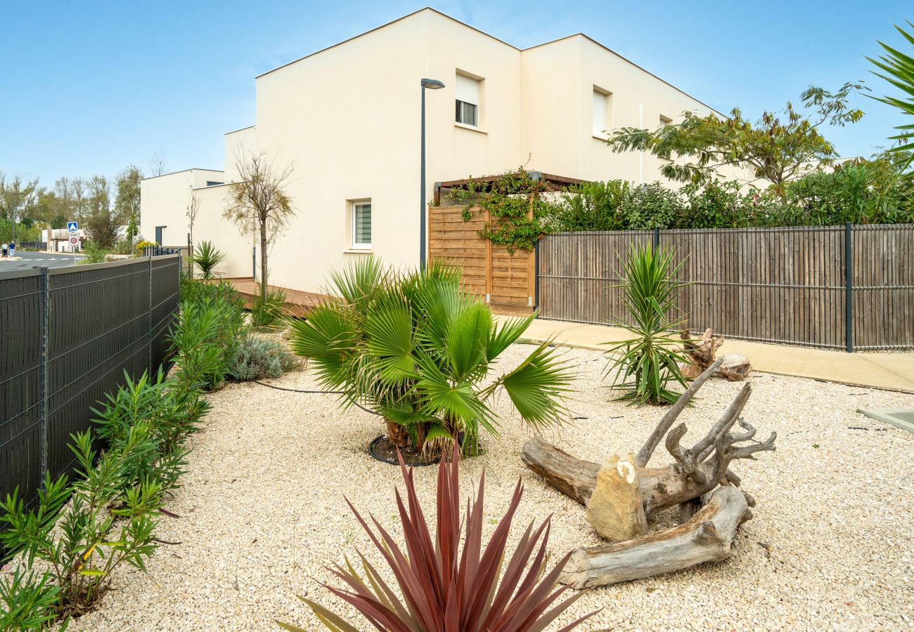 Villa in Sérignan - Nice Villa with garden for 4 pers near the beach