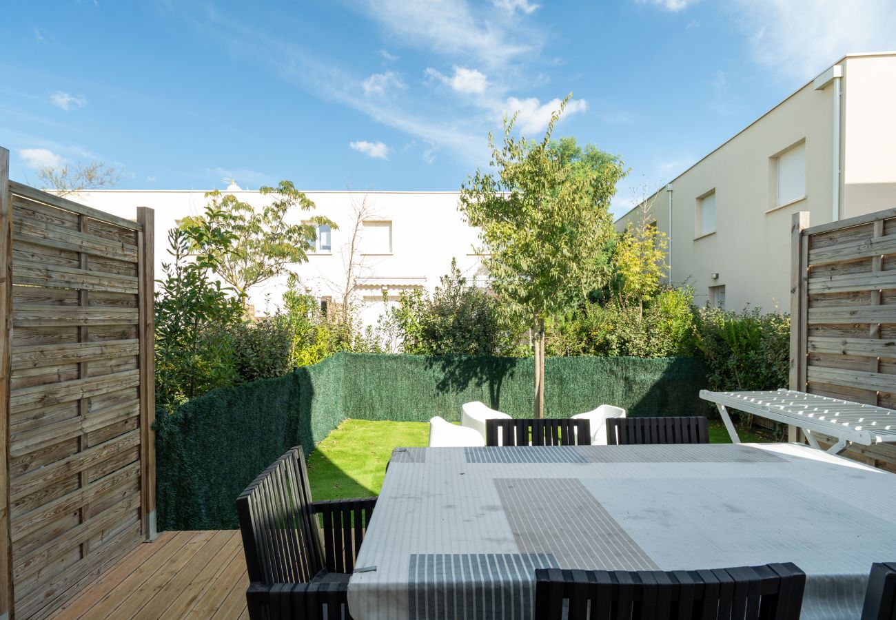 Villa in Sérignan - Bright villa 6 ppl, garden, close to the sea