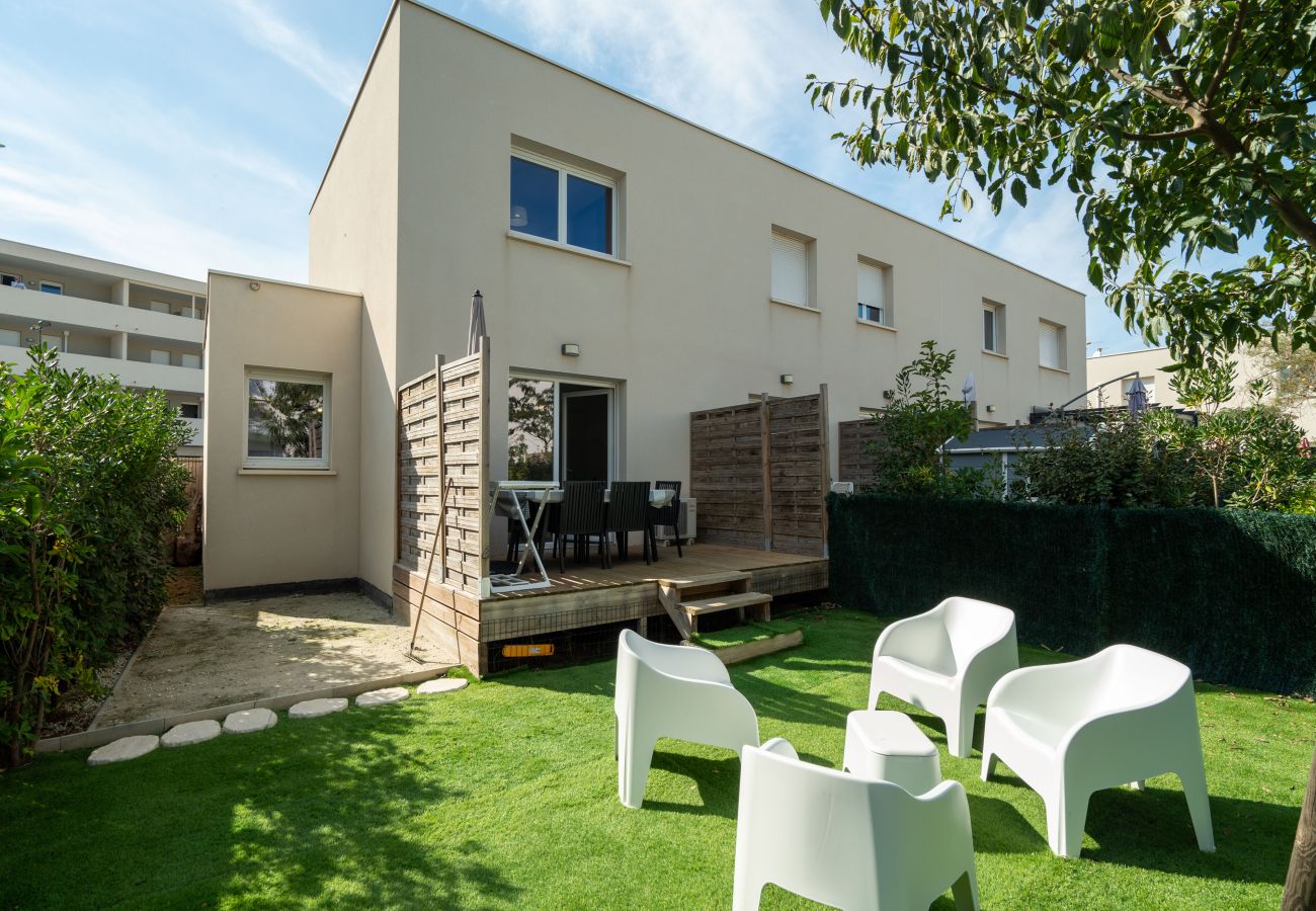 Villa in Sérignan - Bright villa 6 ppl, garden, close to the sea