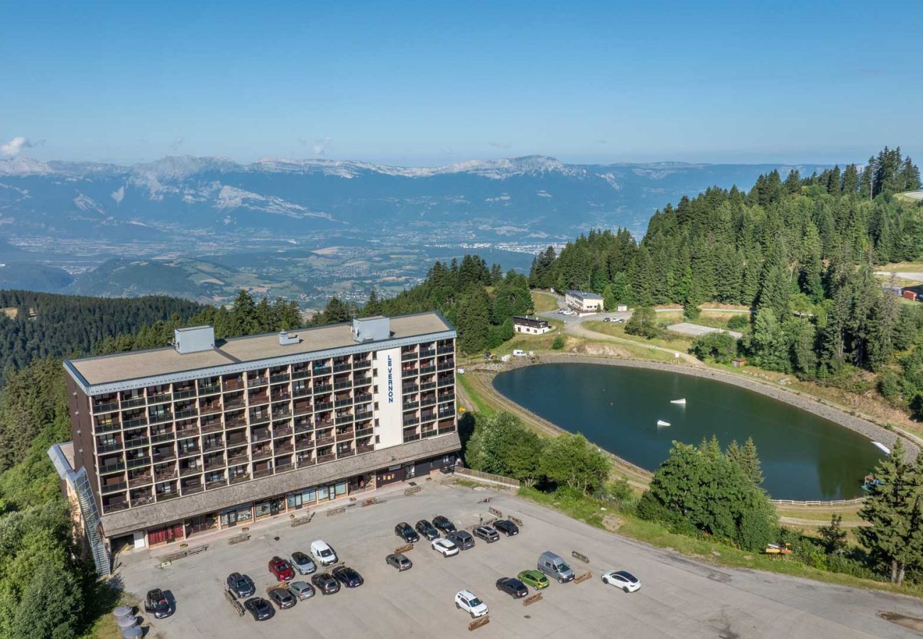 Studio in Chamrousse - Bright apartment for 5 ppl, balcony, close to the slopes