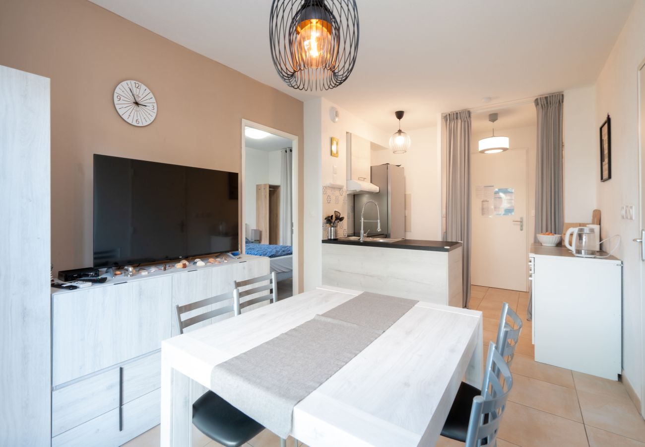 Villa in Sérignan - Bright villa 6 ppl, garden, close to the sea