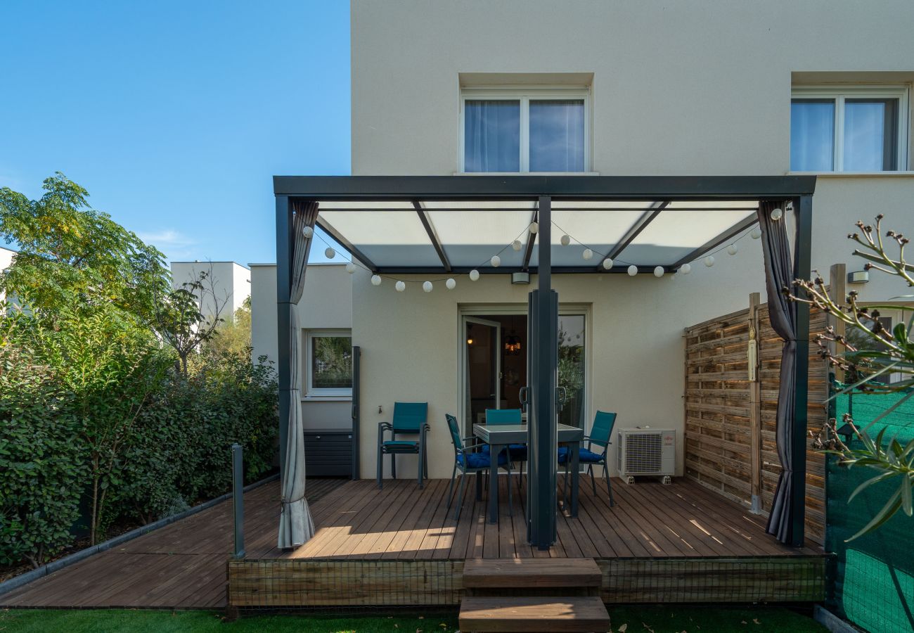 Villa in Sérignan - Bright villa 6 ppl, garden, close to the sea