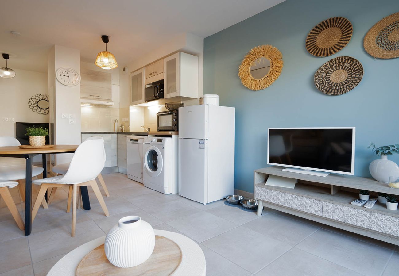 Villa in Sérignan - Villa 4 pers with garden in residence with swimming pool