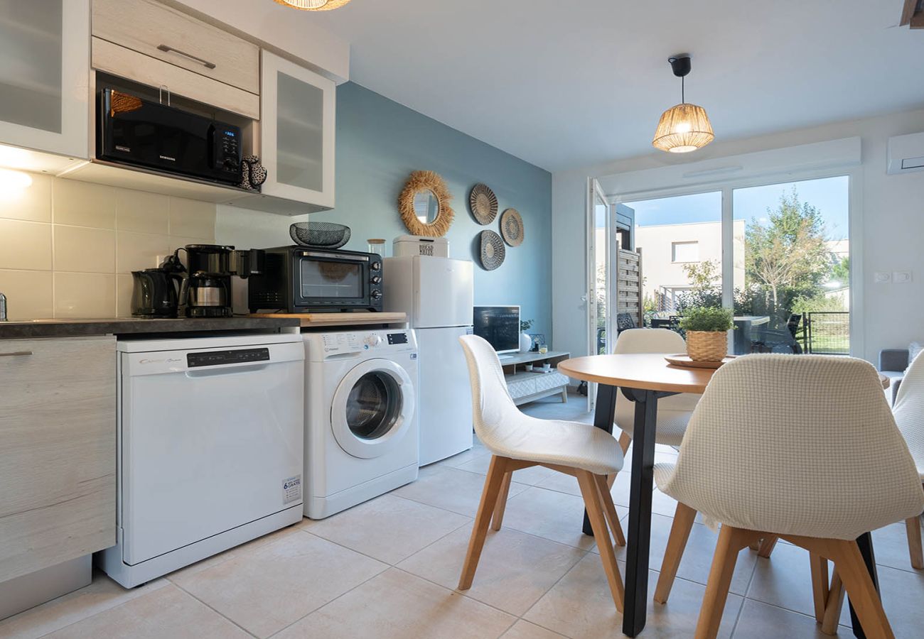 Villa in Sérignan - Villa 4 pers with garden in residence with swimming pool