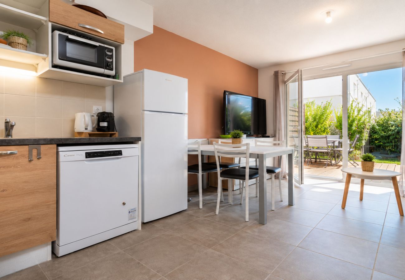 Villa in Sérignan - Air-conditioned Villa, garden, 450m from the beach