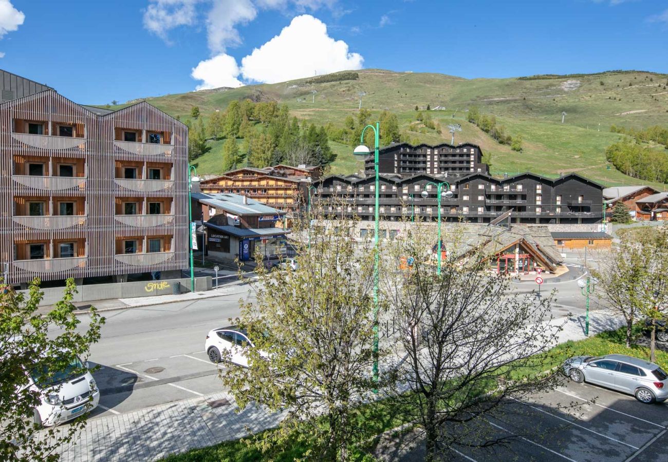 Apartment in Les Deux Alpes - Nice Apt for 4 pers near the slopes