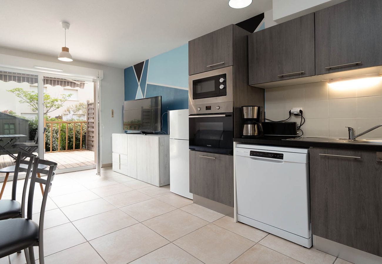 Villa in Sérignan - Villa 4 pers with garden in residence with pool