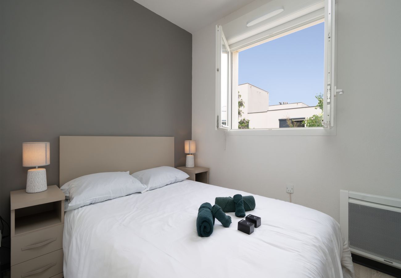 Villa in Sérignan - Villa 6 pers with pool near the beach