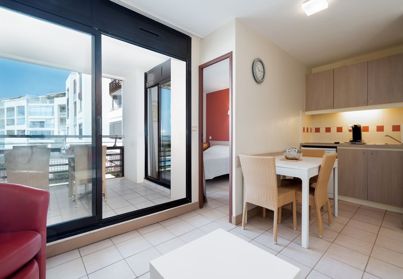Apartment in Agde - Air-conditioned apt 4 pers sea view