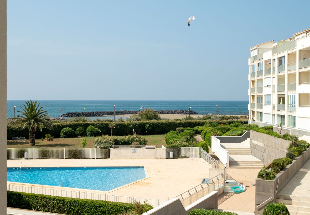 Apartment in Agde - Air-conditioned apt 4 pers sea view
