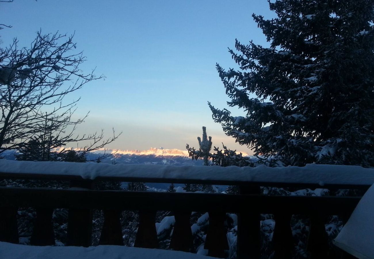 Chalet in Chamrousse - Unusual chalet, 2 ppl, terrace with mountain view.