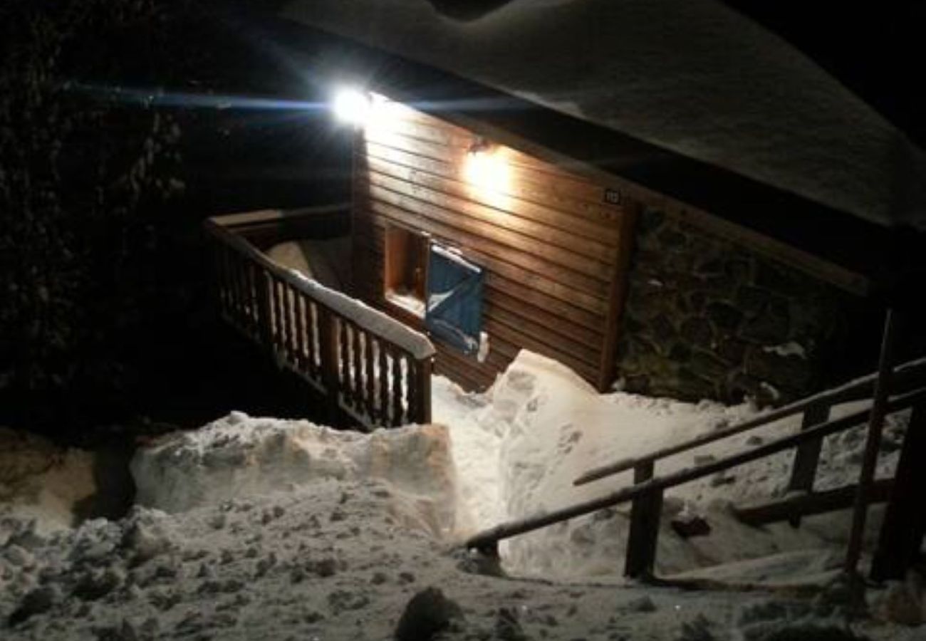 Chalet in Chamrousse - Unusual chalet, 2 ppl, terrace with mountain view.