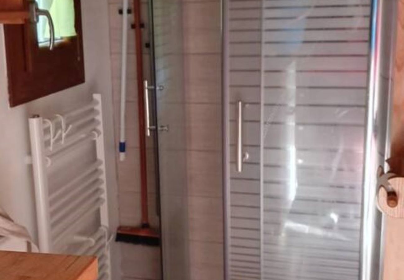 Chalet in Chamrousse - Unusual chalet, 2 ppl, terrace with mountain view.