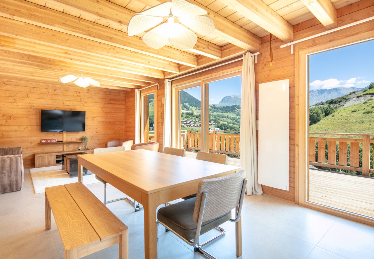 Chalet in Saint-Jean-d´Arves - Detached chalet, terrace, mountain view