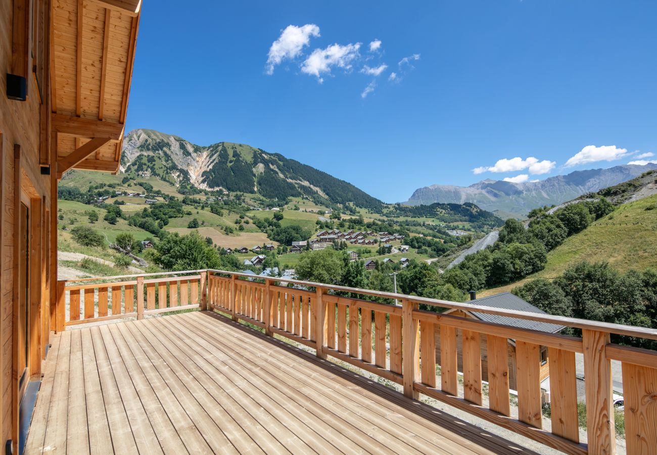 Chalet in Saint-Jean-d´Arves - Detached chalet, terrace, mountain view