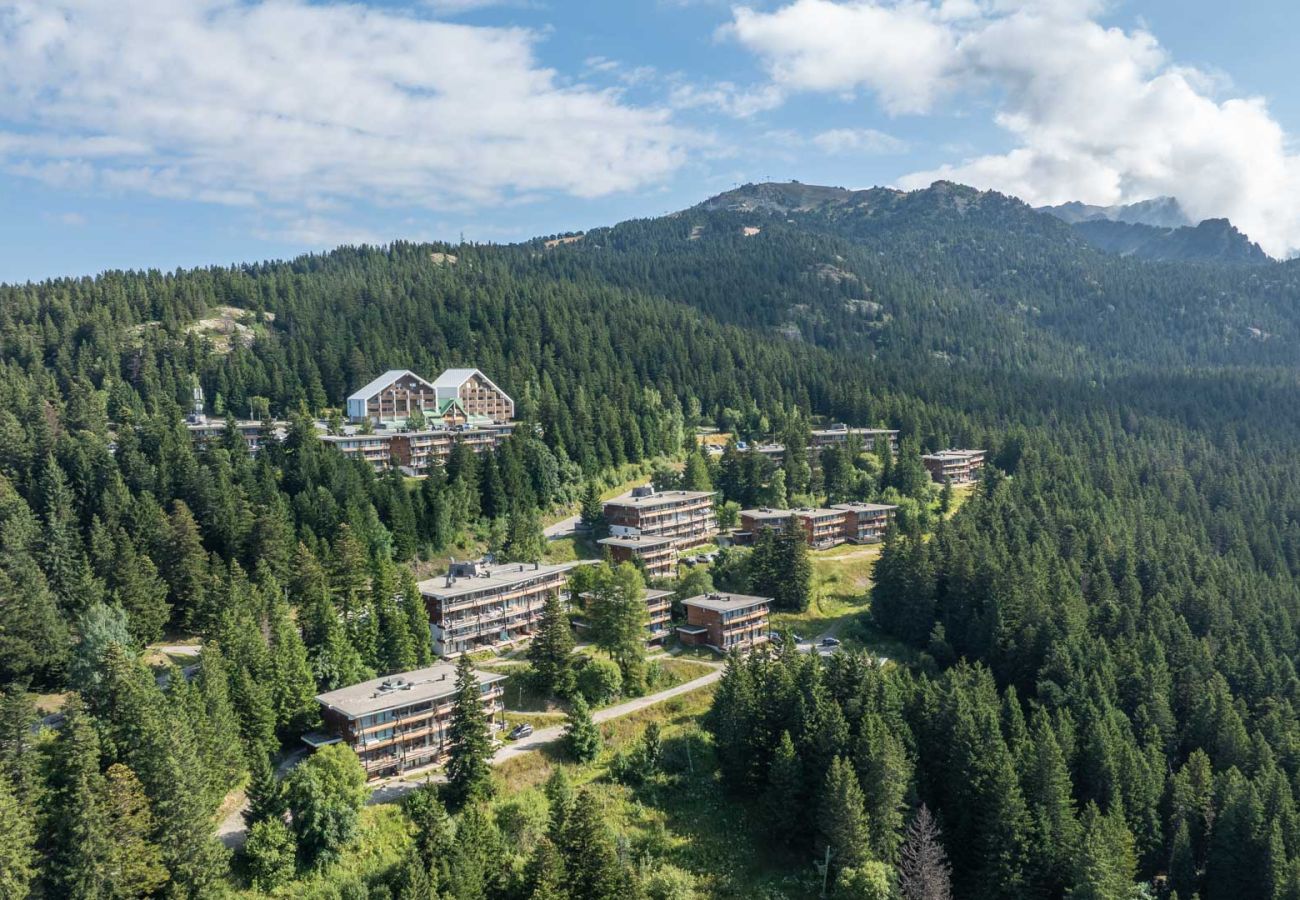 Apartment in Chamrousse - Lovely 5-pers ground floor apt with terrace