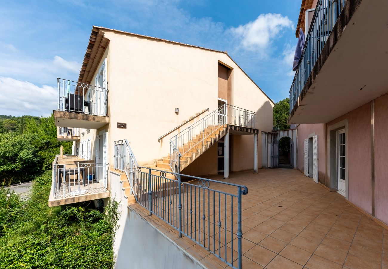 Studio in Callian - Nice Studio 2 Pers pool view