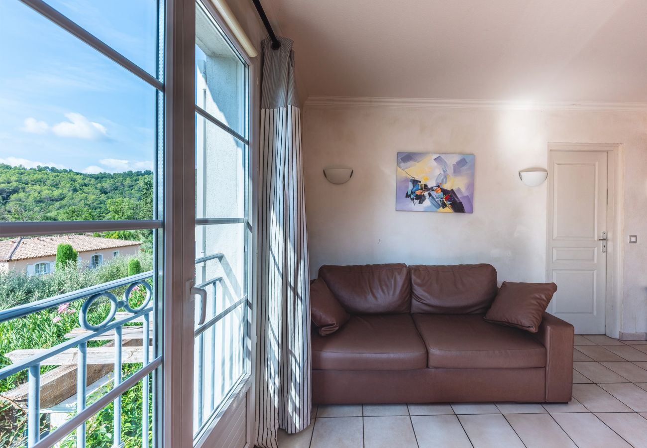 Apartment in Callian - Nice Apt 8 pers with pool view