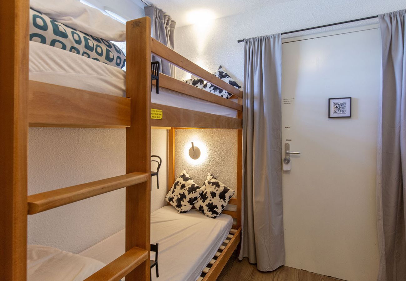 Studio in Germ - stunning view of the slopes from this studio for 4 pers