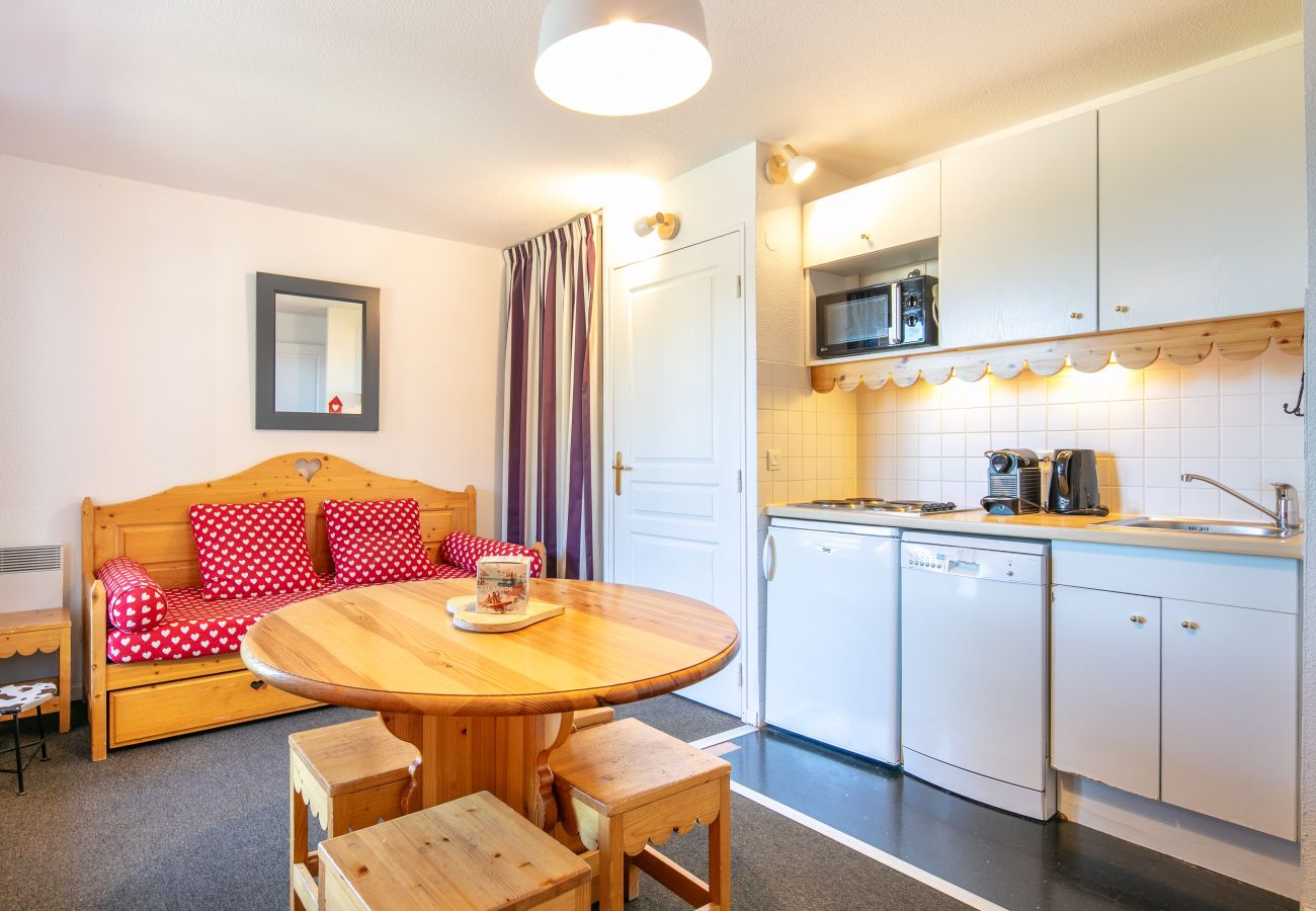 Apartment in Risoul - Nice apt or 5 pers slopes view