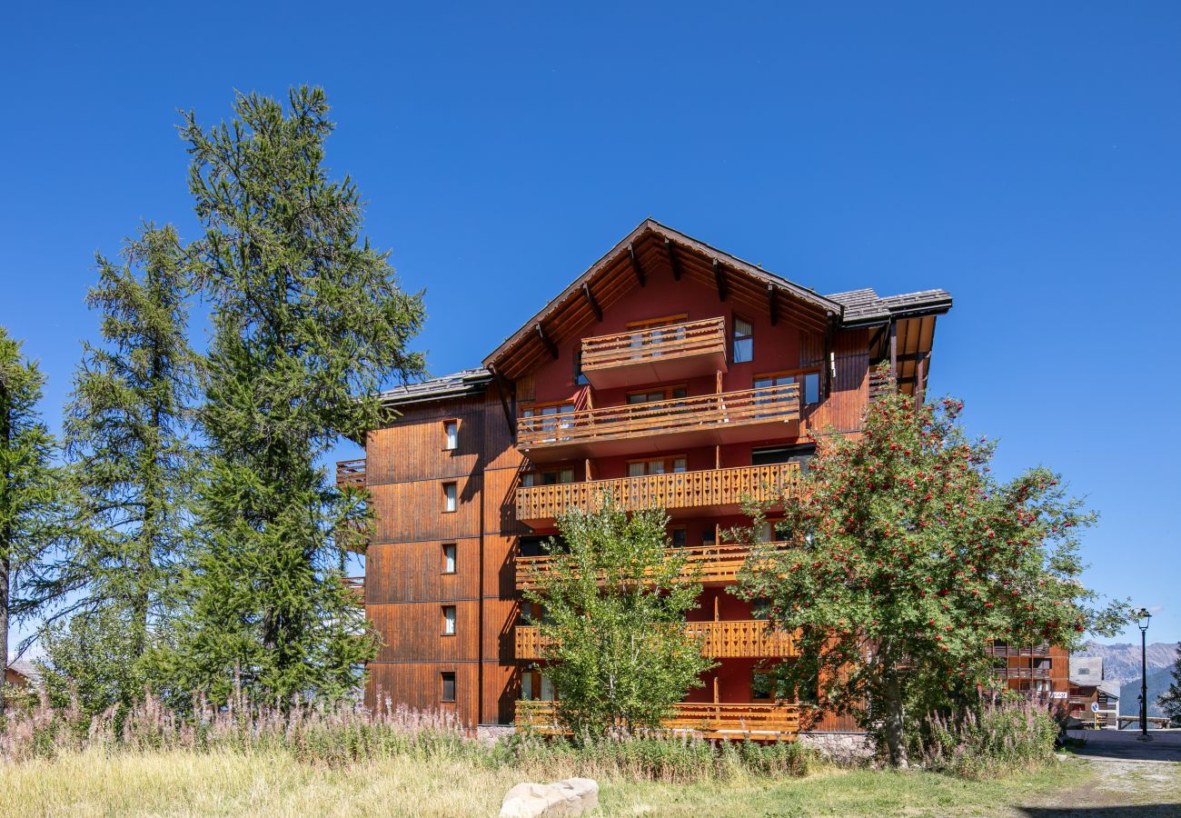 Apartment in Risoul - Nice apt or 5 pers slopes view