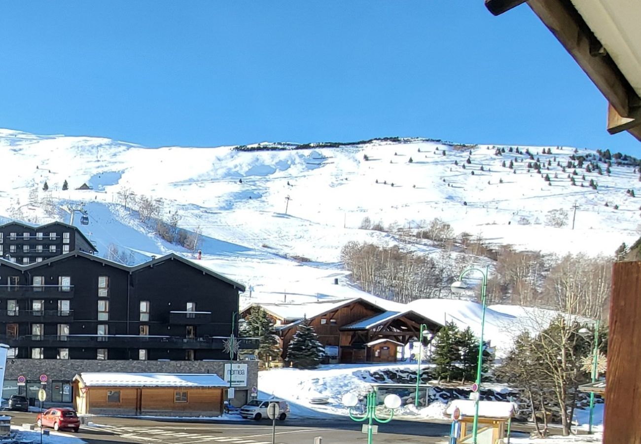 Apartment in Les Deux Alpes - Beautiful Apart for 6 Near the Slopes