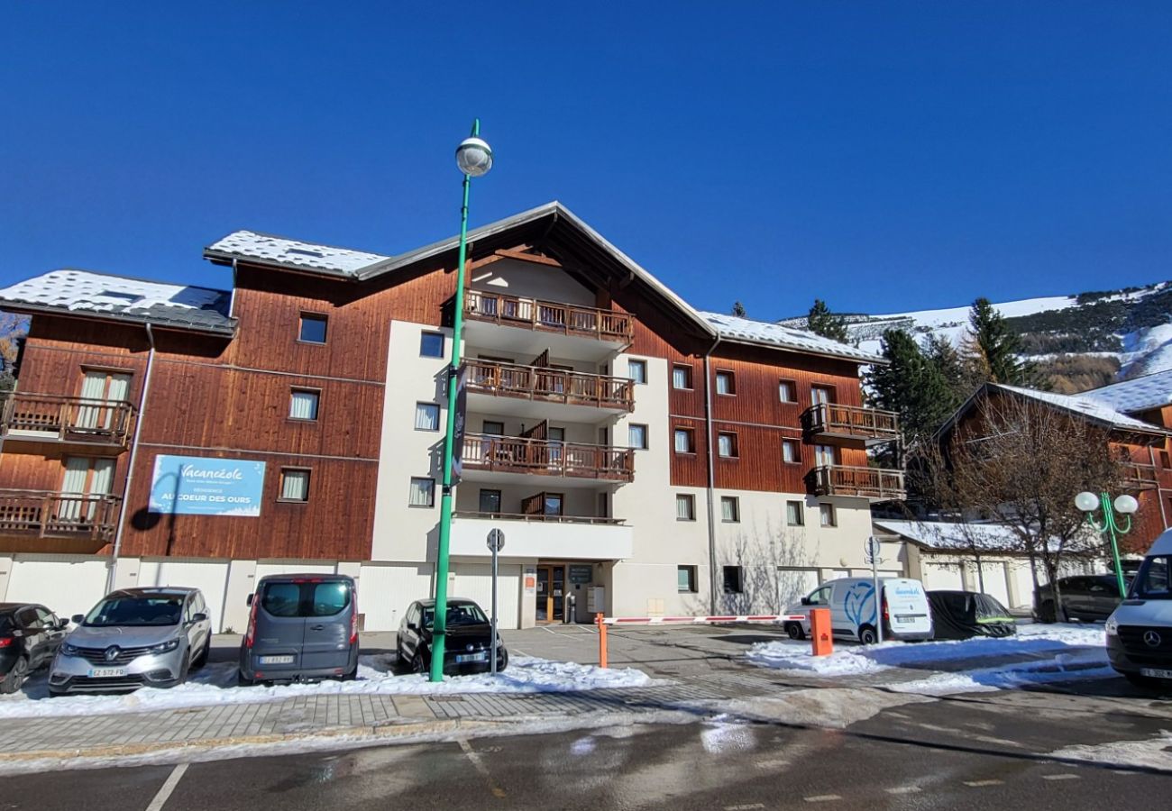 Apartment in Les Deux Alpes - Beautiful Apart for 6 Near the Slopes