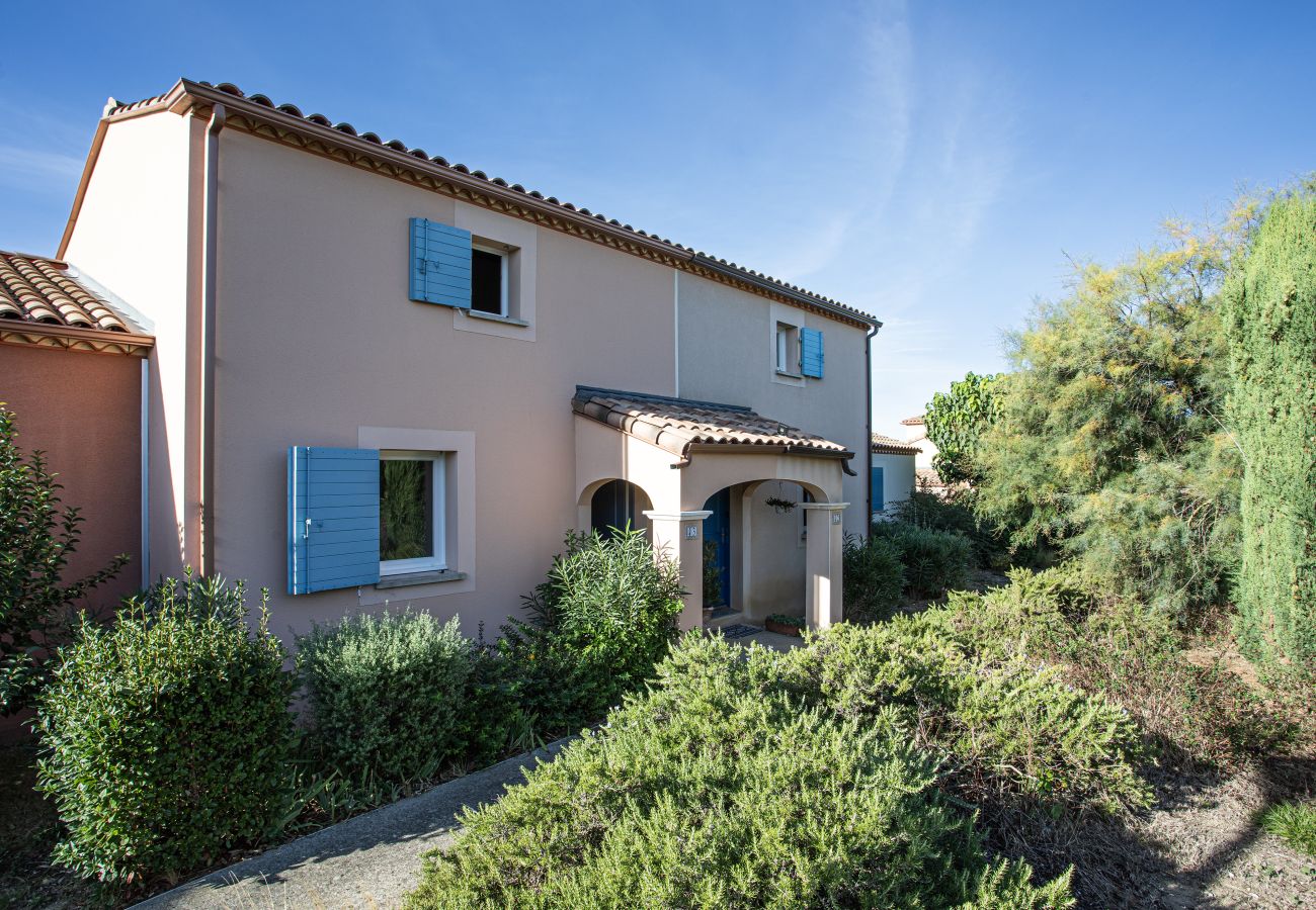 House in Homps - Villa 6 pers with garden in residence with swimming pool