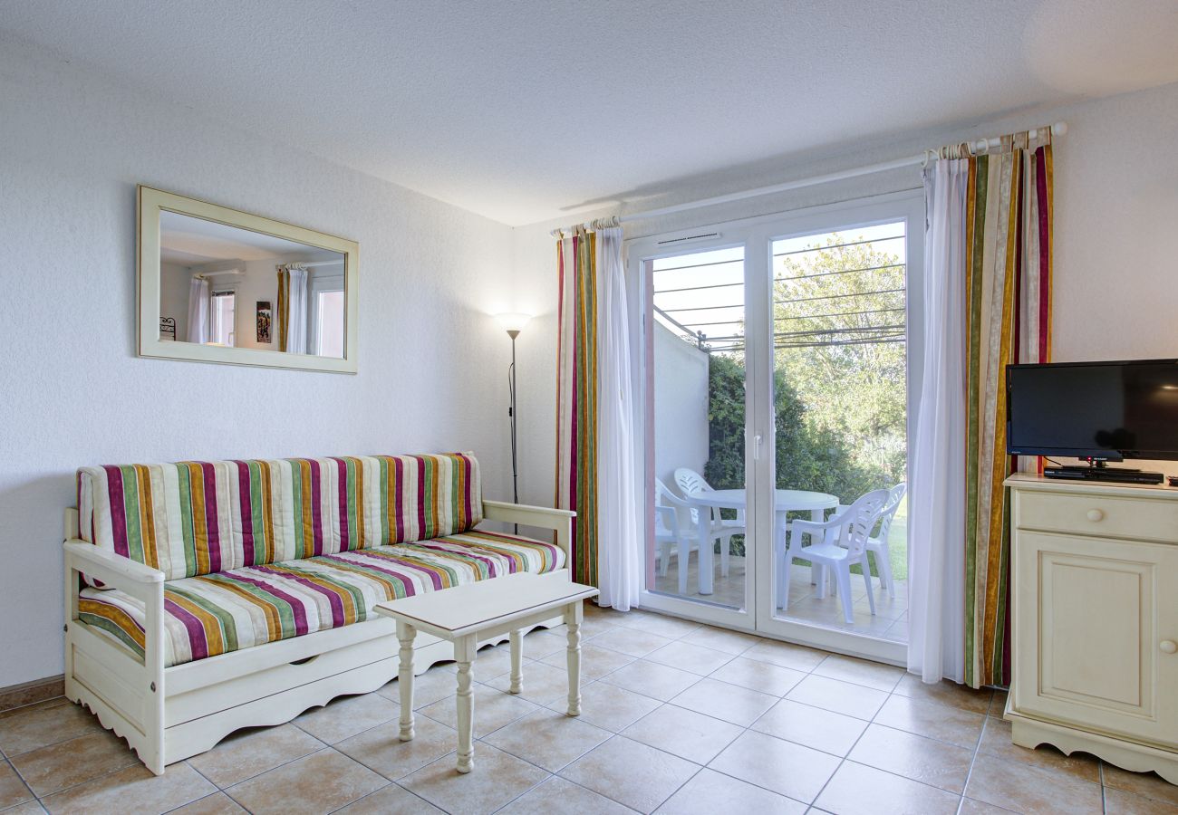 House in Homps - Villa 4 pers with garden in residence with swimming pool