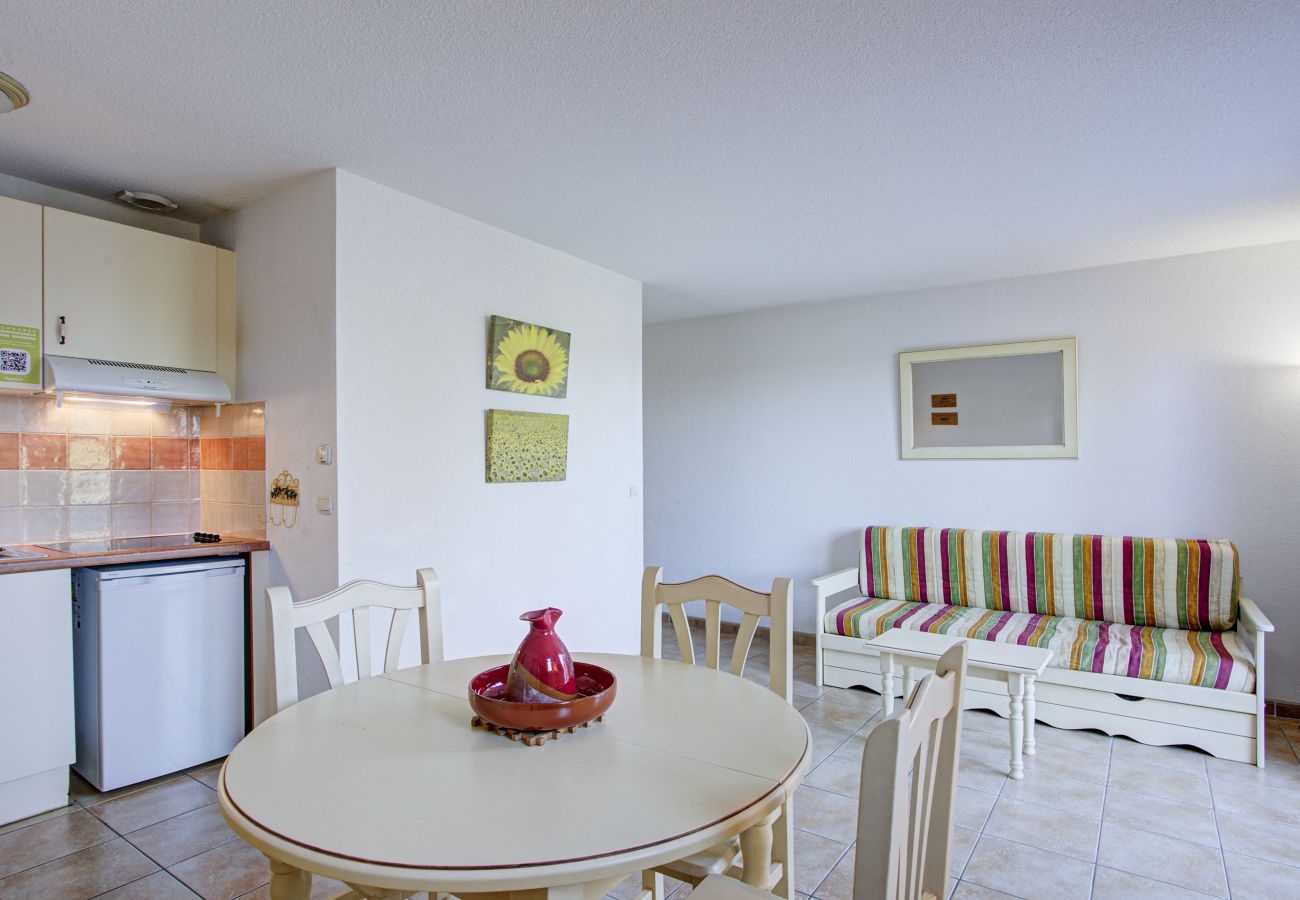 House in Homps - Villa 4 pers with garden in residence with swimming pool