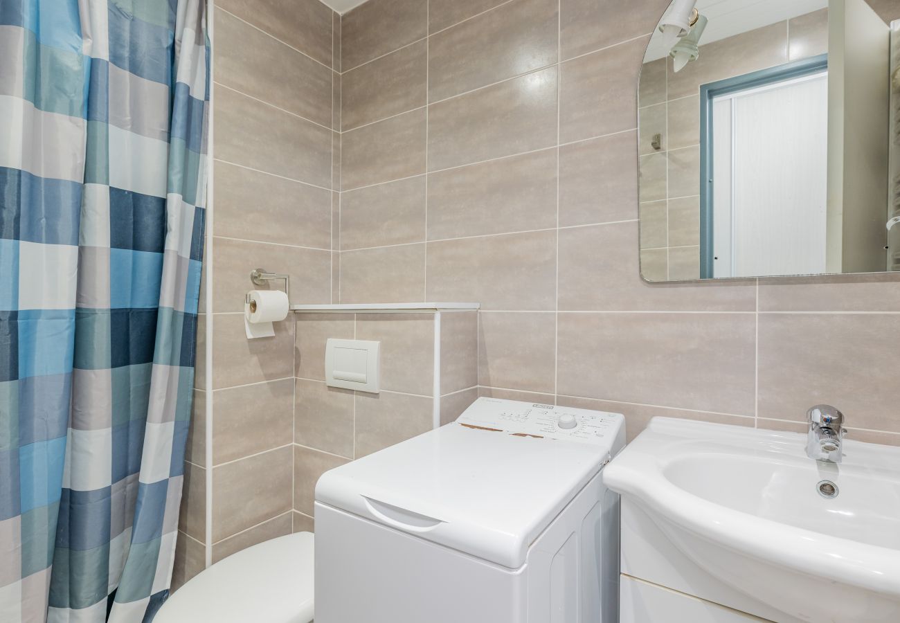 Studio in Agde - Small studio apartment, sleeps 4