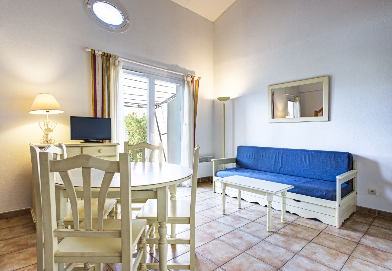 House in Homps - Villa 6 pers with garden in residence with swimming pool