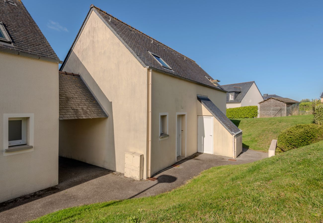 House in Saint-Nic - Cottage for 6 pers in a residence with pool