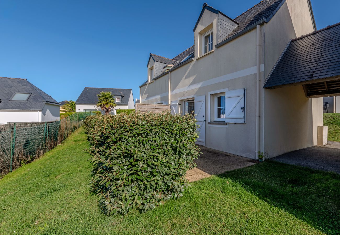 House in Saint-Nic - Cottage for 6 pers in a residence with pool