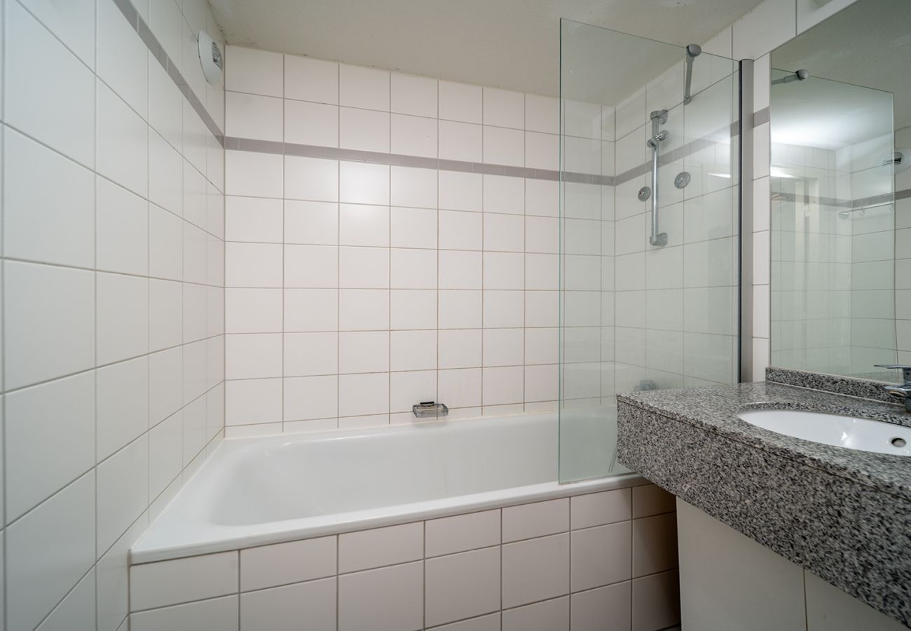 Apartment in Allos - Charming Apart for 6 near the Ski Slopes