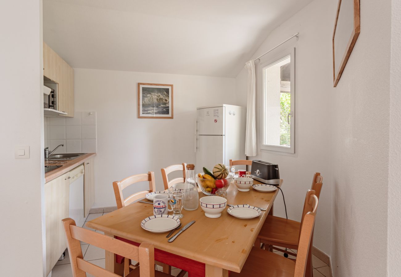 Villa in Ondres - Charming House for 6 in Residence with Pool