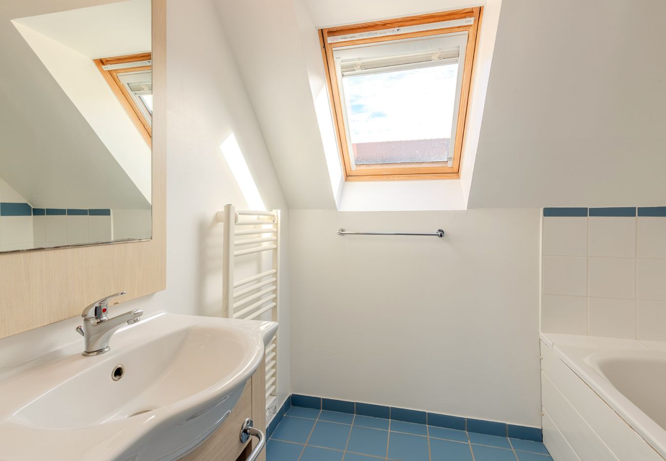 House in Saint-Nic - Cottage for 4 pers in a residence with pool