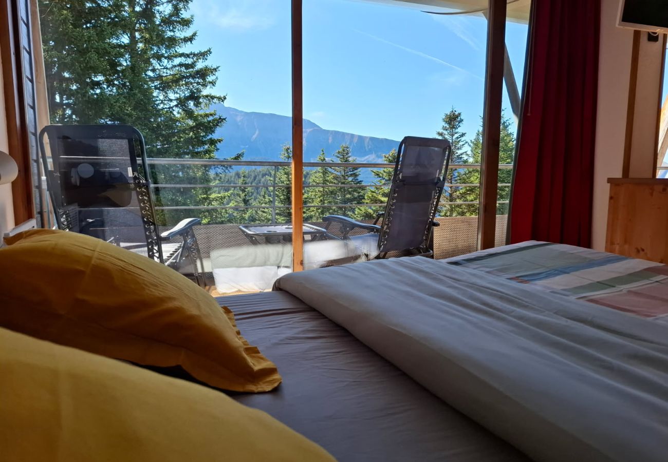 Apartment in Chamrousse - Nice Apt for 6 pers near the slopes