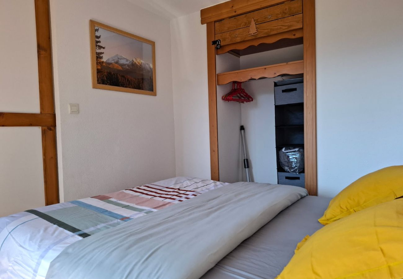 Apartment in Chamrousse - Nice Apt for 6 pers near the slopes