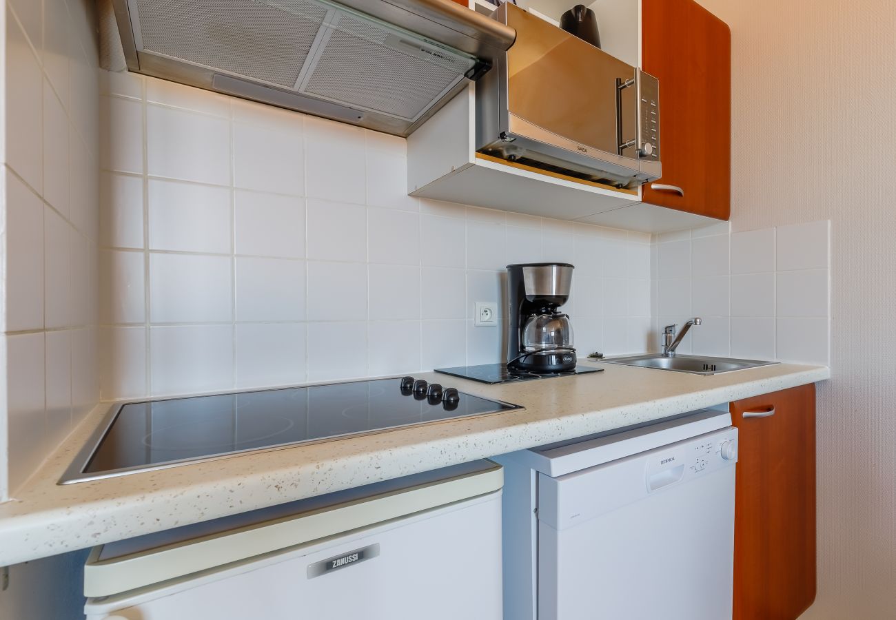 Apartment in La Tranche-sur-Mer - Nice Apt 5 pers near the beach with pool