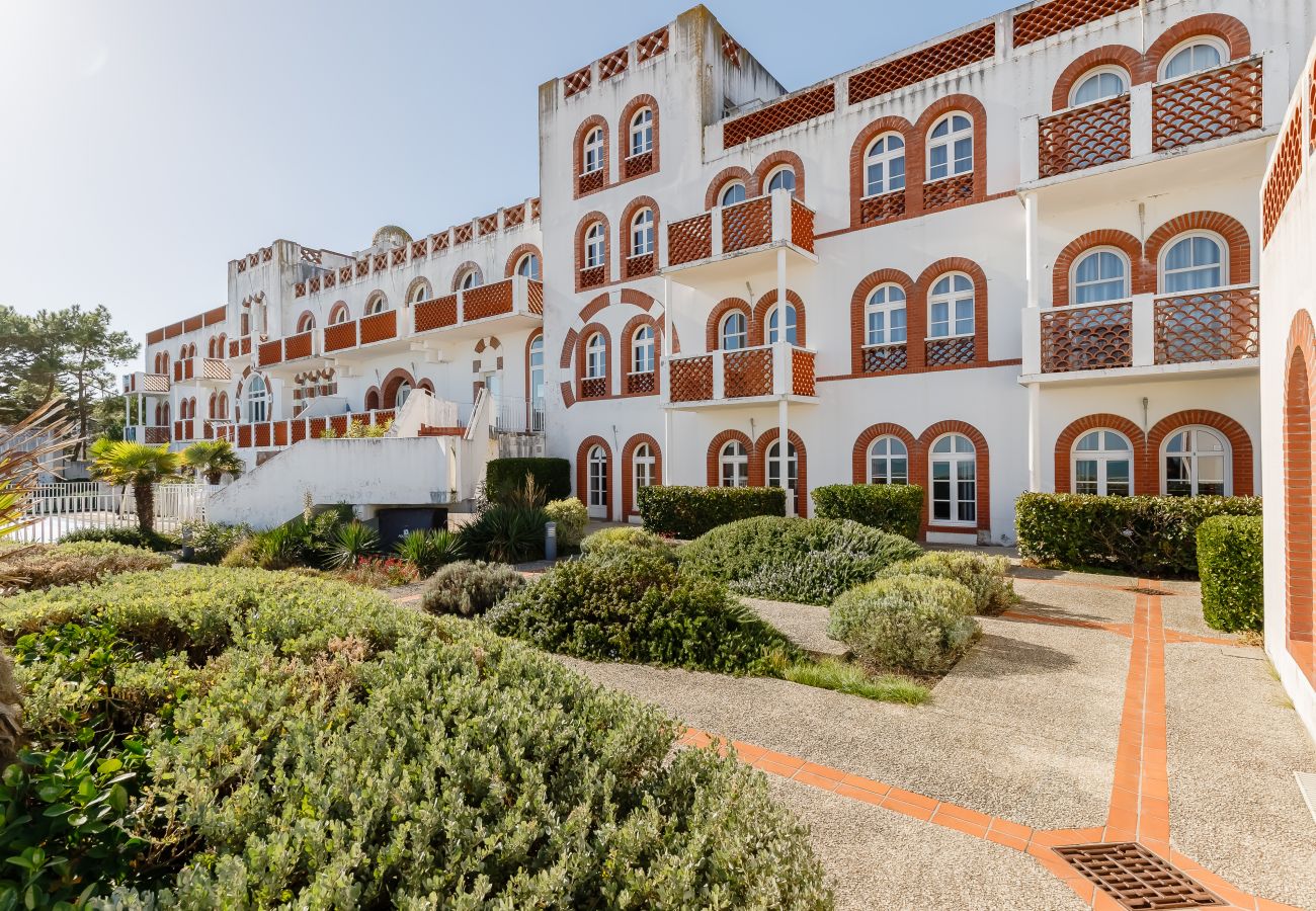 Apartment in La Tranche-sur-Mer - Nice Apt 5 pers near the beach with pool