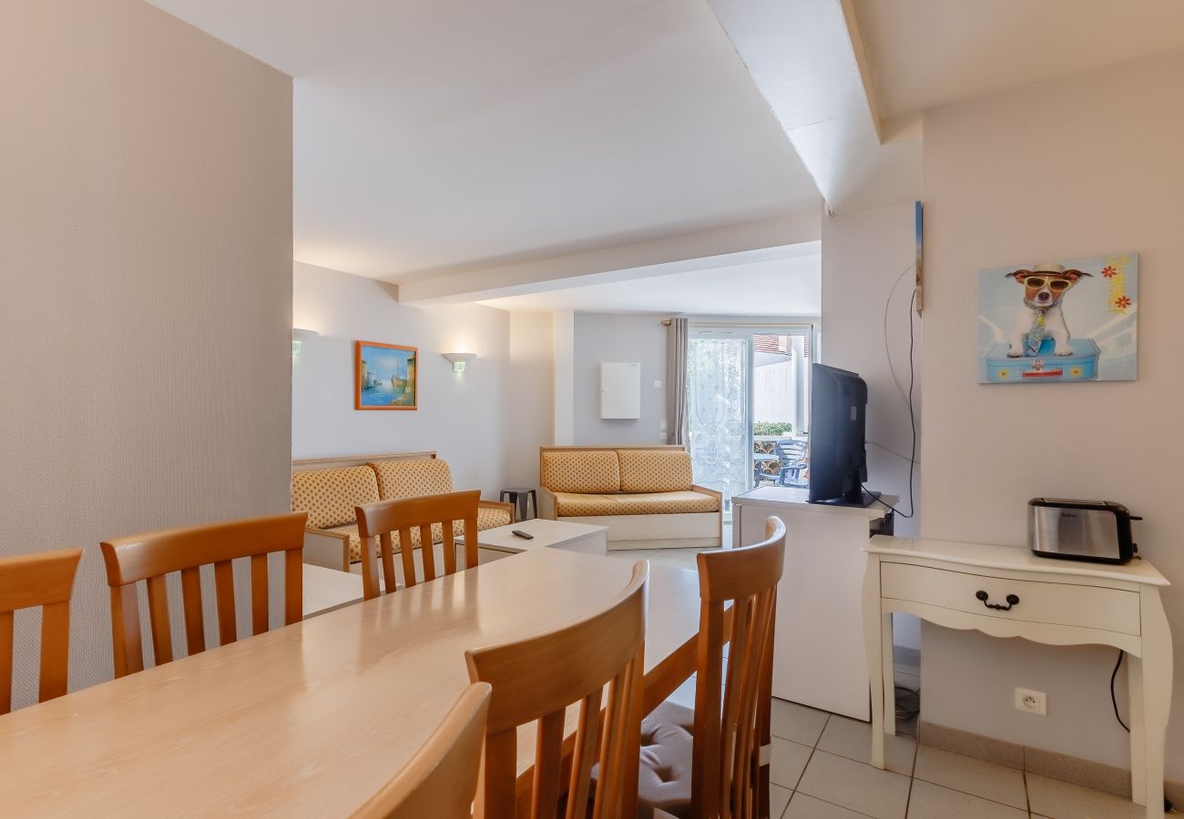 Apartment in La Tranche-sur-Mer - Nice Apt for 5 people by the beach