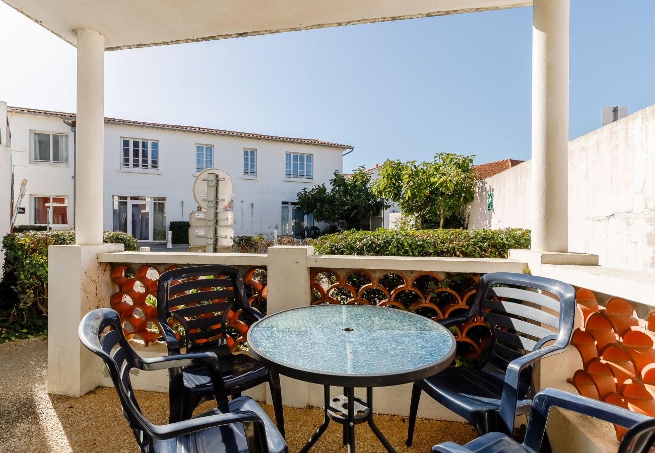 Apartment in La Tranche-sur-Mer - Nice Apt for 5 people by the beach