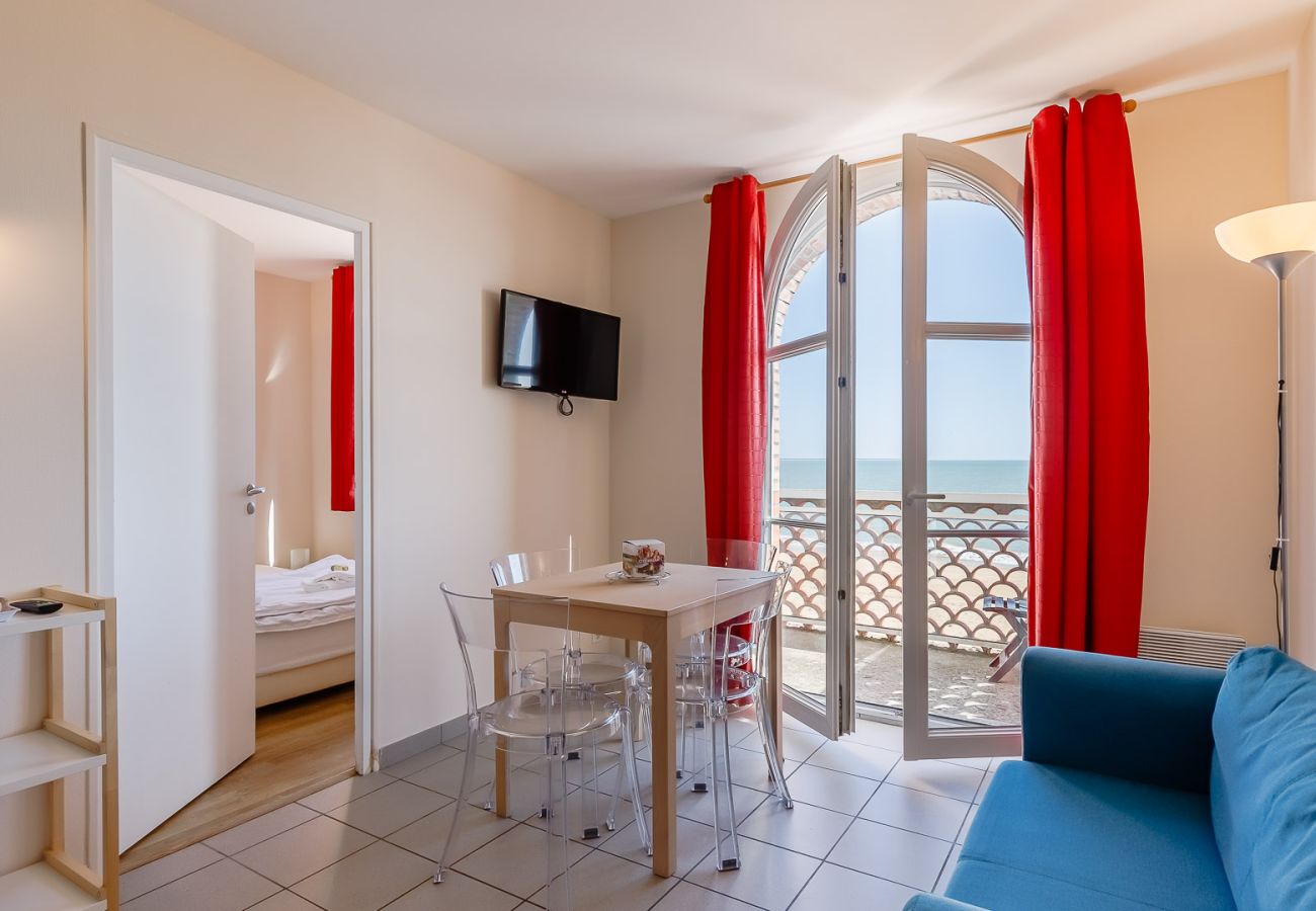 Apartment in La Tranche-sur-Mer - Apartment for 2 people, balcony, ocean view