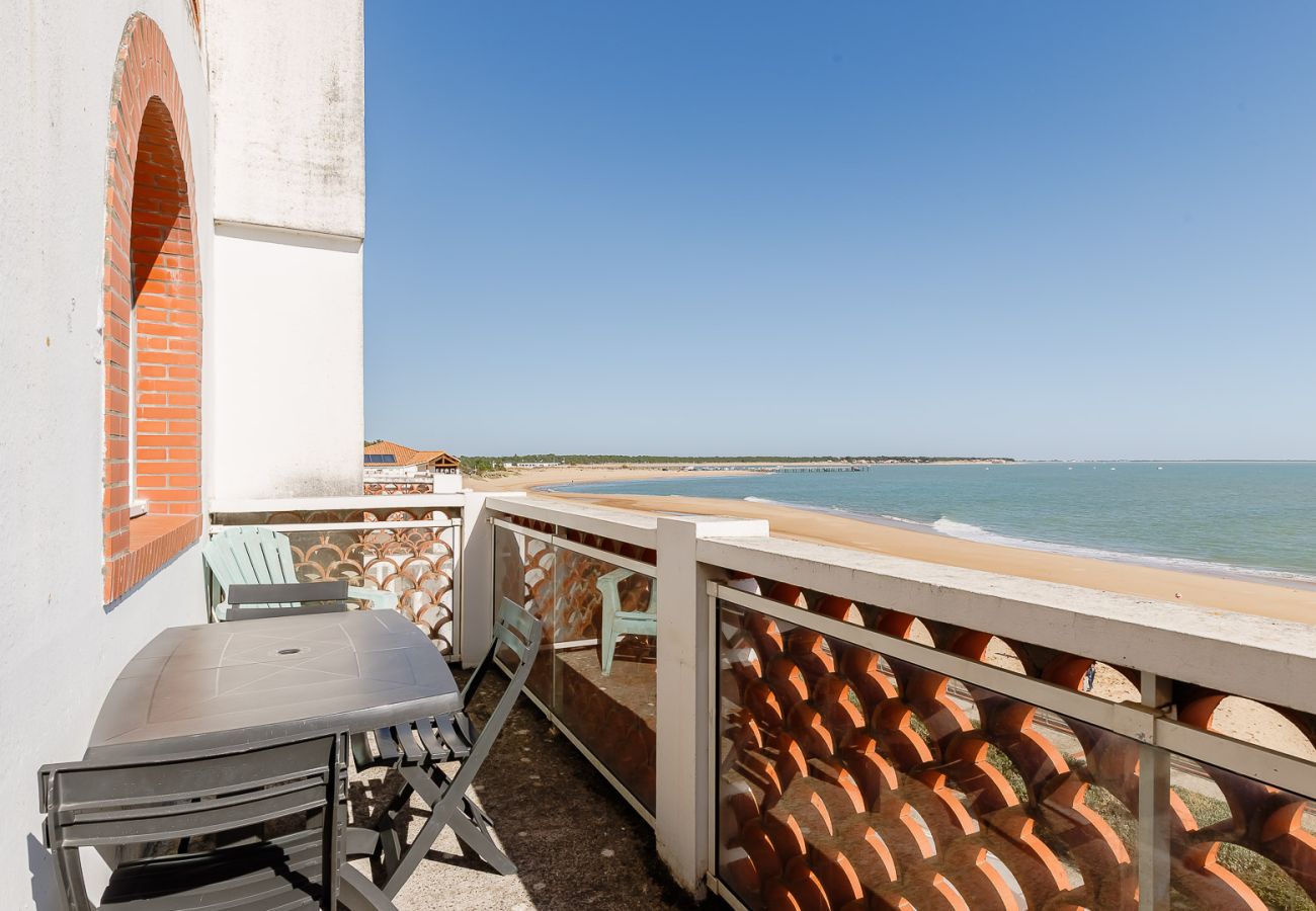 Apartment in La Tranche-sur-Mer - Apartment for 2 people, balcony, ocean view