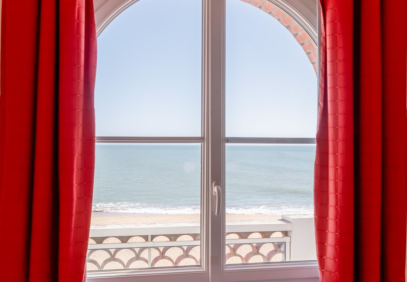 Apartment in La Tranche-sur-Mer - Apartment for 2 people, balcony, ocean view