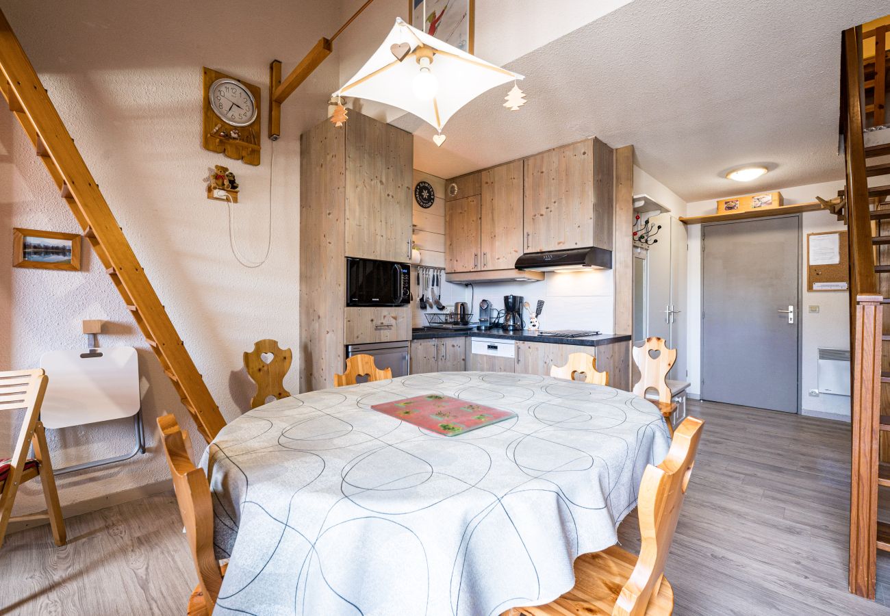 Apartment in Morillon - Nice Apt for 8 pers near the slopes