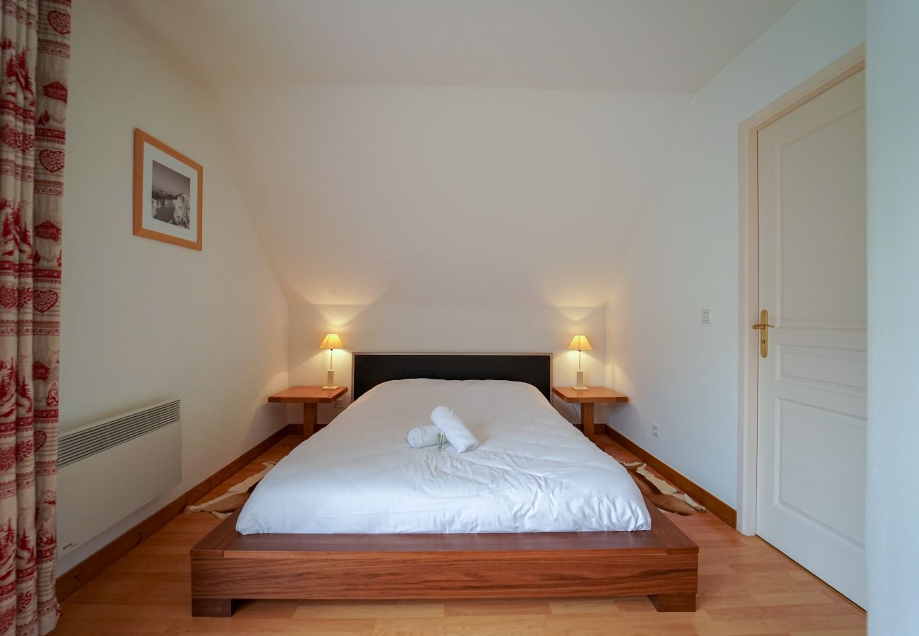 Apartment in Giez - Duplex apartment, sleeps 10, nature view